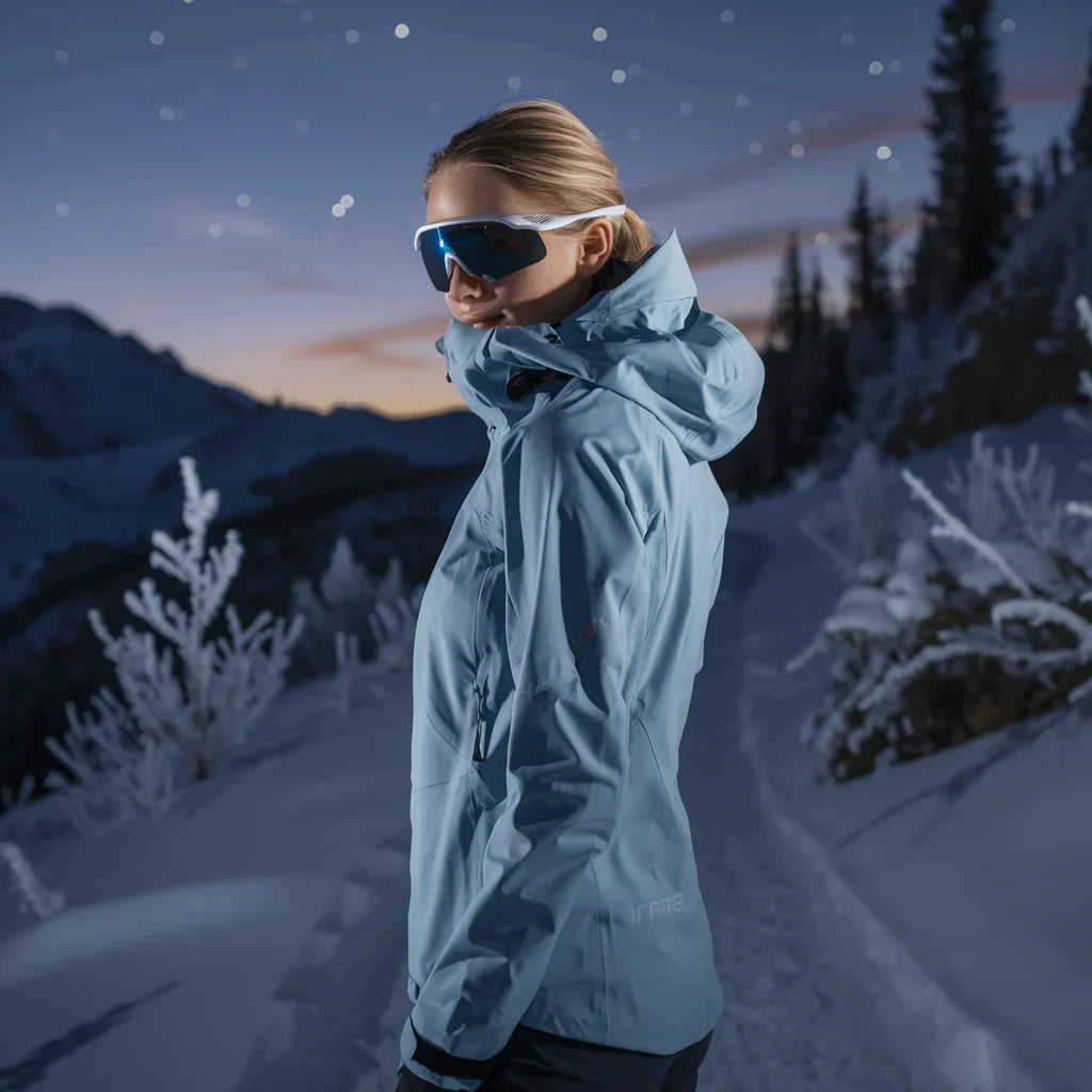 Outdoor Jackets - Women